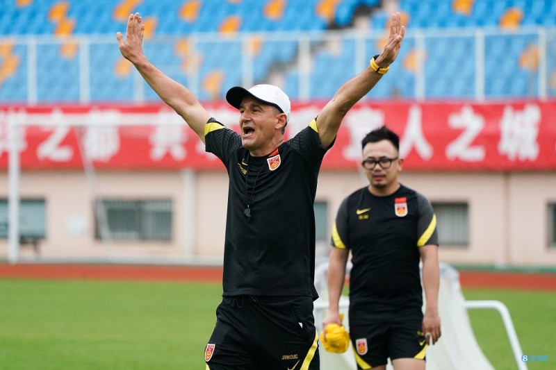 体坛:扬科维奇4期集训累计44人入围,主帅带队还远远欠缺火候