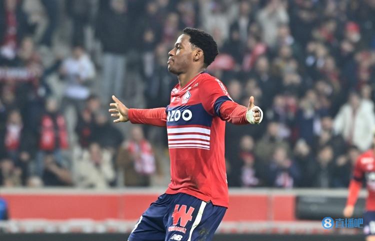 意媒:若奥斯梅恩离队那不勒斯将竞争戴维 里尔准备出售球员套现