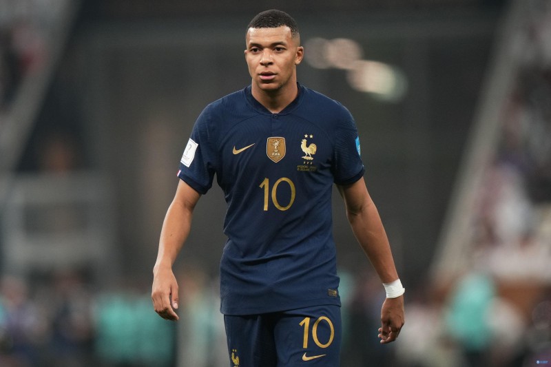 胜利保证!姆巴佩破门的近24场正式比赛,法国队战绩22胜2平