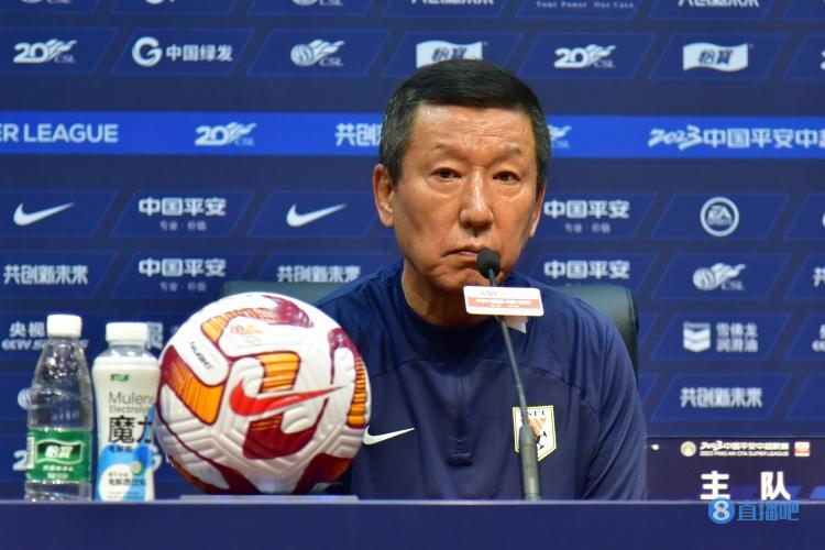 崔康熙:费莱尼和帕托伤情不太乐观,伤病影响到备战亚冠