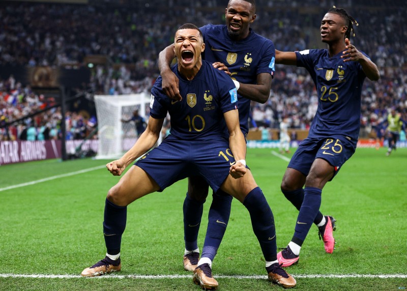 欧预赛本轮最佳进球评选,姆巴佩攻入荷兰队的一球入围