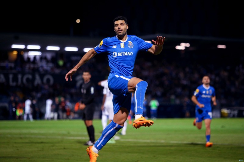 意媒:国米不着急引进塔雷米,将等到明夏寻求免签机会