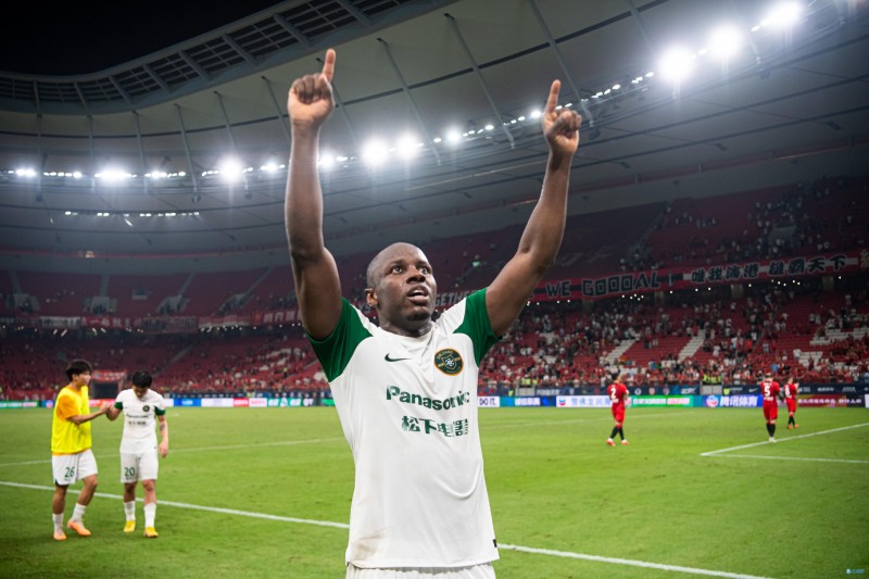 浙江队高层谈亚冠输球:在中超能扛得住,根本遇不到亚冠队的打法