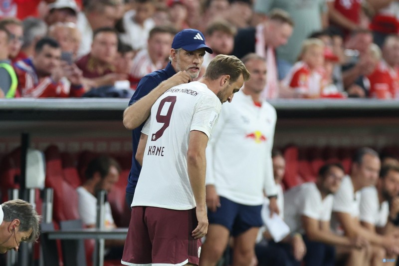 凯恩:感谢队友为我创造了很多机会 诺伊尔是史上最佳门将之一