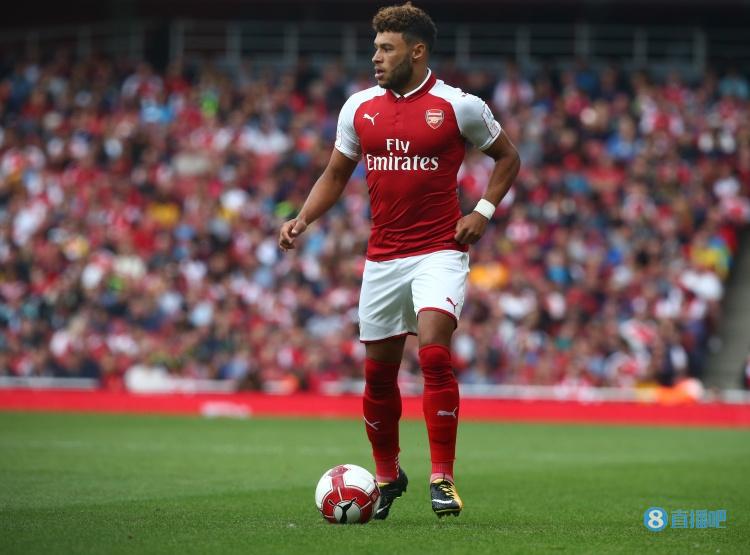 张伯伦:温格像一位父亲是每个人的导师 枪手当时踢强队表现不好