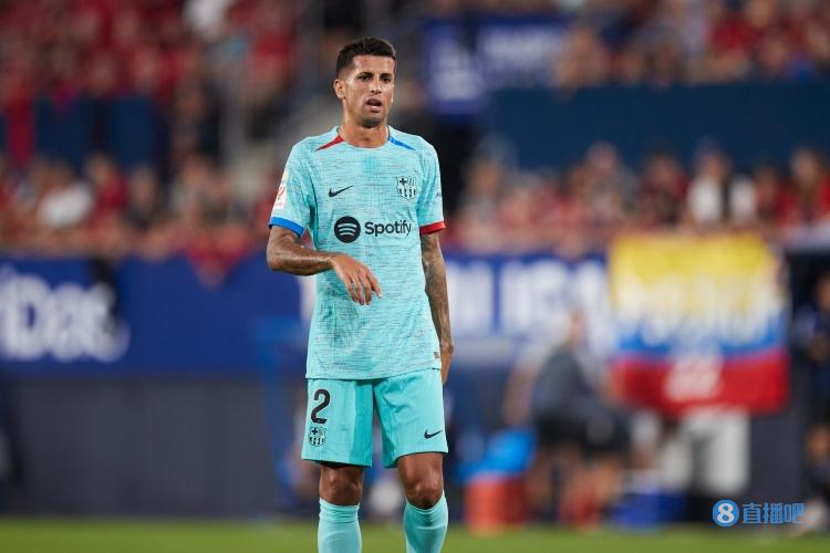 西媒:哈维原计划让坎塞洛和菲利克斯轮休,但伤病潮打乱了计划