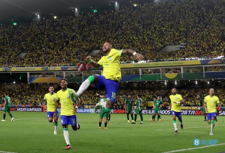 向内马尔扔爆米花的球迷：想引起他的注意，因为我喊他他都不看我