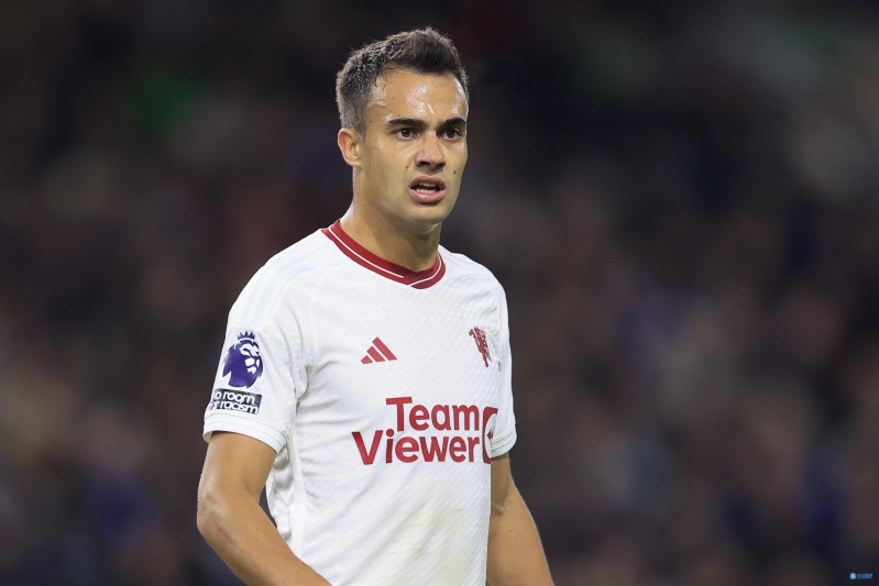 记者:雷吉隆恢复训练,有可能出战本周末的比赛