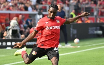 弗林蓬将与勒沃库森续约至2028年6月