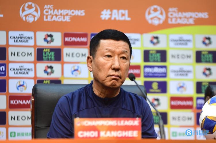 鲁媒:泰山队争冠处于被动位置,战海港全队没必要有太大压力