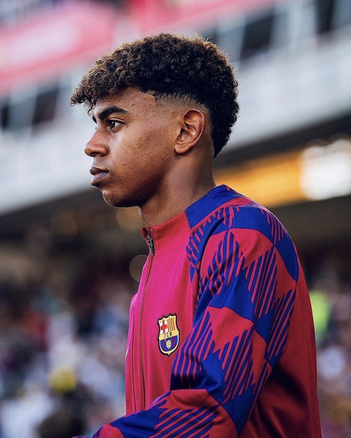 活久见！亚马尔在比赛中途上厕所，巴萨有10分钟场上少打一人