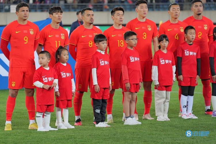 2-0胜世界第95越南，1-2负世界第75乌兹，国足真实排名该是多少？