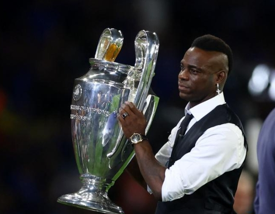 巴洛特利：伊布离队帮国米拿了欧冠；我有冠军&amp;他是大赛软脚虾