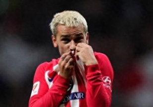 马竞3-0十人塞尔塔,格列兹曼戴帽,莫拉塔造点+造红