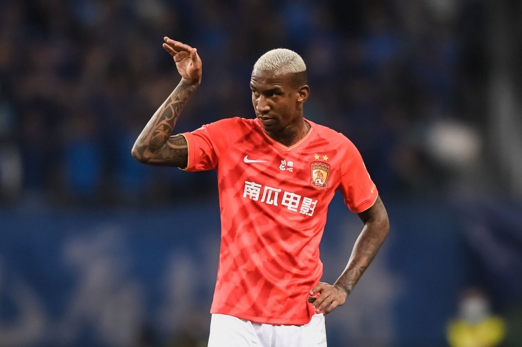 火力全开!中超旧将本轮亚冠共进8球,“广州塔”上演帽子戏法