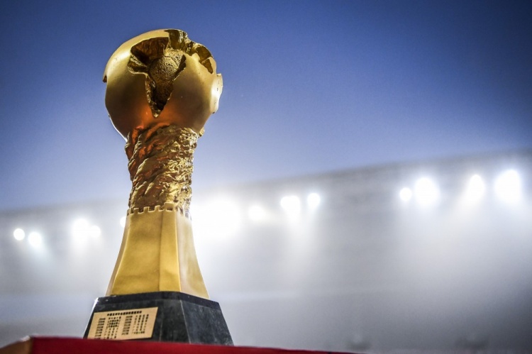 中国顶级联赛冠军数:广州、大连并列第1,泰山第3,海港第4