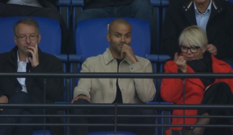 篮球巨星托尼-帕克:里昂老板希望我回董事会 我和拉卡泽特们谈过