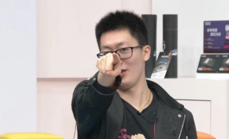 管泽元:没有时间悲伤,现在向我们走来的是曼联的比赛