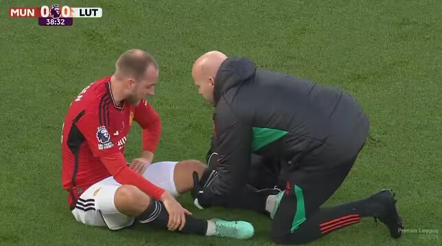 伤病联?曼联官方:埃里克森预计伤缺一个月,望霍伊伦11月底恢复