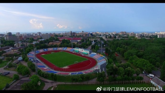 神奇丨乌克兰球队LNZ切尔卡瑟:3个赛季连升3级,现在乌超第十