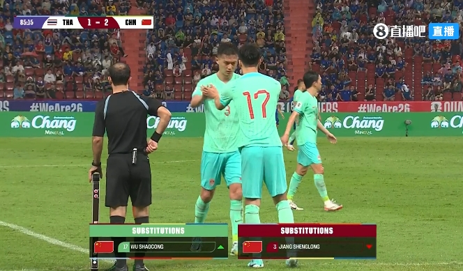 记者:徐根宝曾叮嘱颜骏凌、张琳芃带带蒋圣龙,今天他应该会欣慰