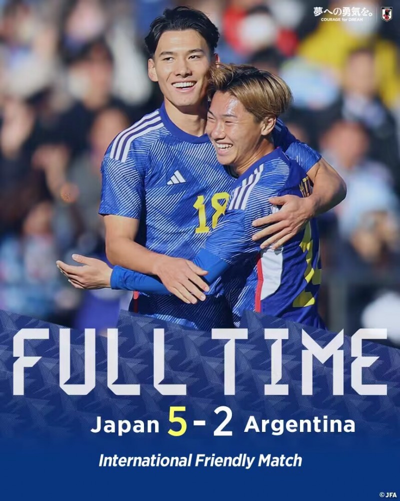 打崩了❗日本U22以5-2狂胜阿根廷!22分钟连入四球!铃木唯人双响