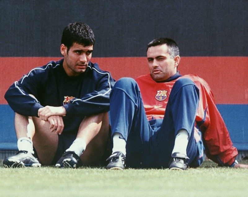 瓜穆相看!曾经一同在巴萨工作的瓜帅与穆帅,是朋友也是对手!