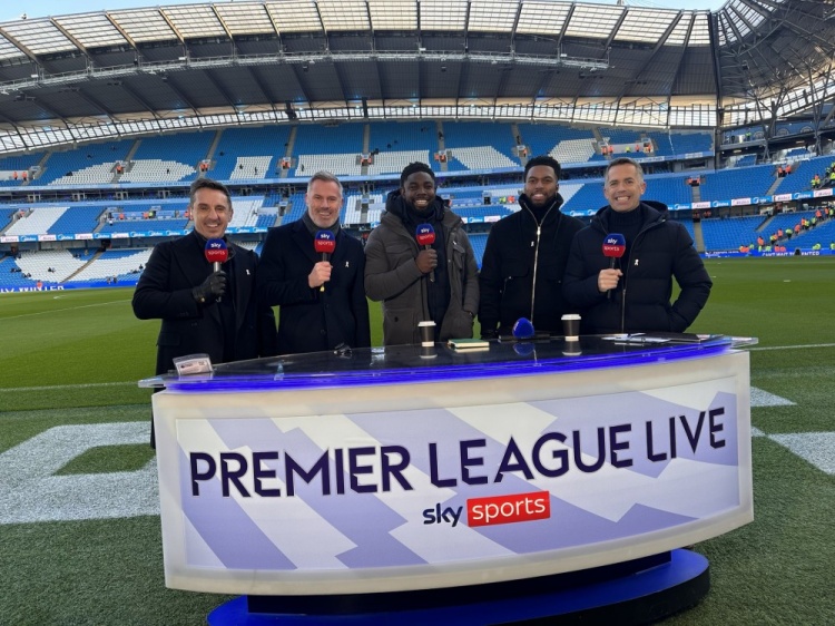 卡拉格晒曼城vs利物浦解说阵容:内维尔、理查兹、斯图里奇&自己