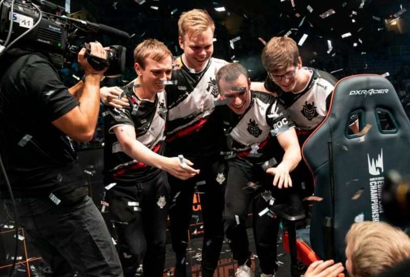 中国台湾网友讨论谁没夺S冠最遗憾：澡子哥、帽皇还有karsa！