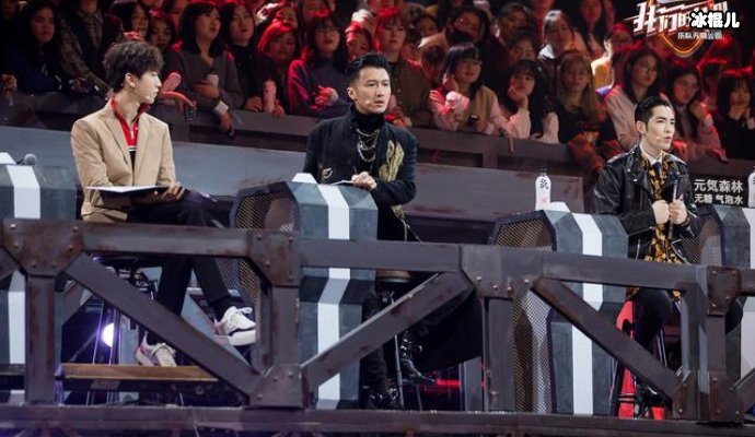 王俊凯在《我们的乐队》助唱邓紫棋,自爆rap部分为自创