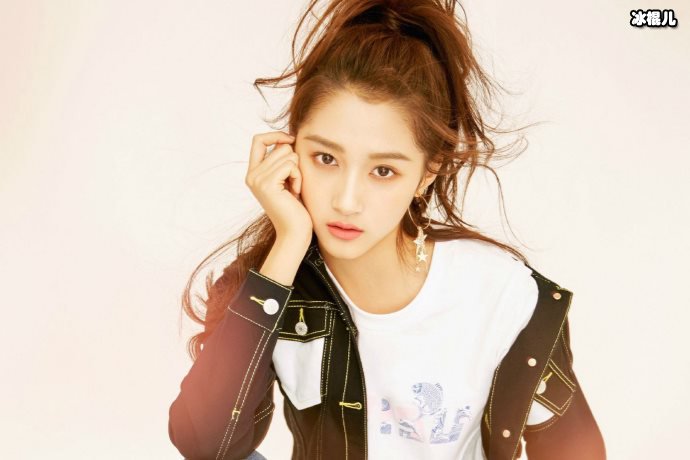 关晓彤毕业名单真相引发全民议论,最后竟是一场乌龙