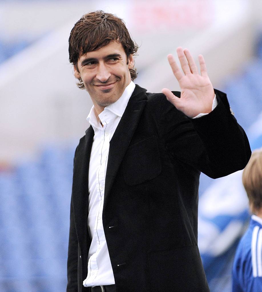 图片报:目前执教皇马二队的劳尔成为柏林联新帅候选人之一