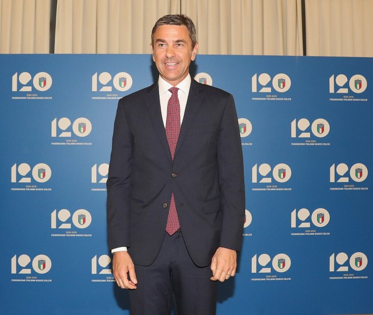 科斯塔库塔:球队情况艰难总是教练承担责任,但球员责任更大