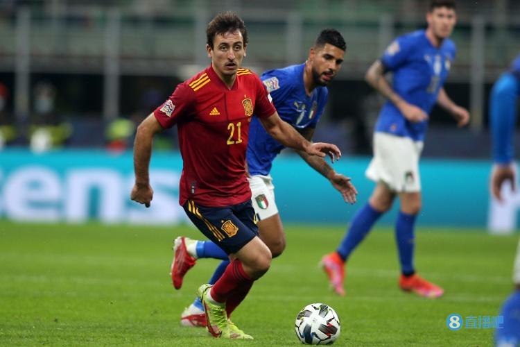 西班牙足协官方:奥亚萨瓦尔左大腿肌肉不适,将离开本次国家队