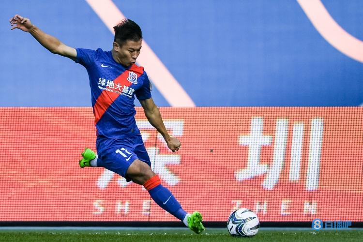 记者:可以说海港申花都在啃老,但有时能啃老也是一种幸福