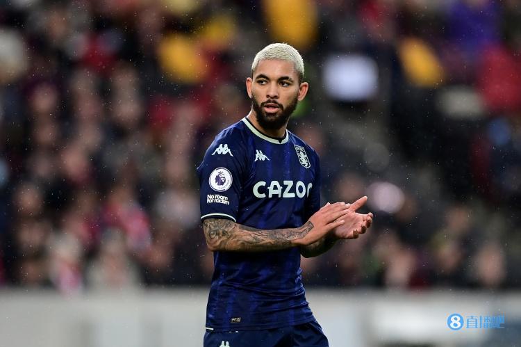 罗马诺:道格拉斯-路易斯仍是阿森纳引援首选,维拉不愿冬窗放人