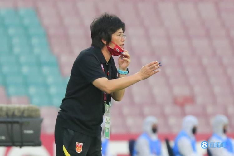 记者：水庆霞在女足的执教可打80分以上，能力范围内已做到最好