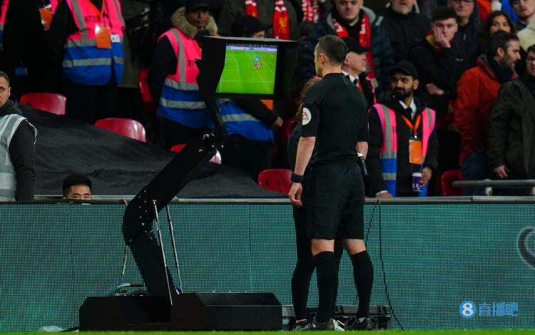 卡拉格:VAR正在摧毁足球,需要将主观判断留给场上裁判