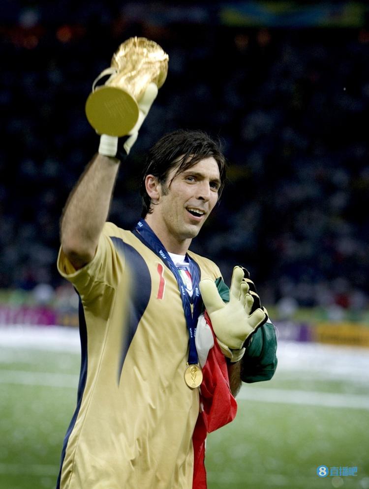 布冯调侃：我还不该被名人堂纳入考虑 很多人认为我还是现役球员