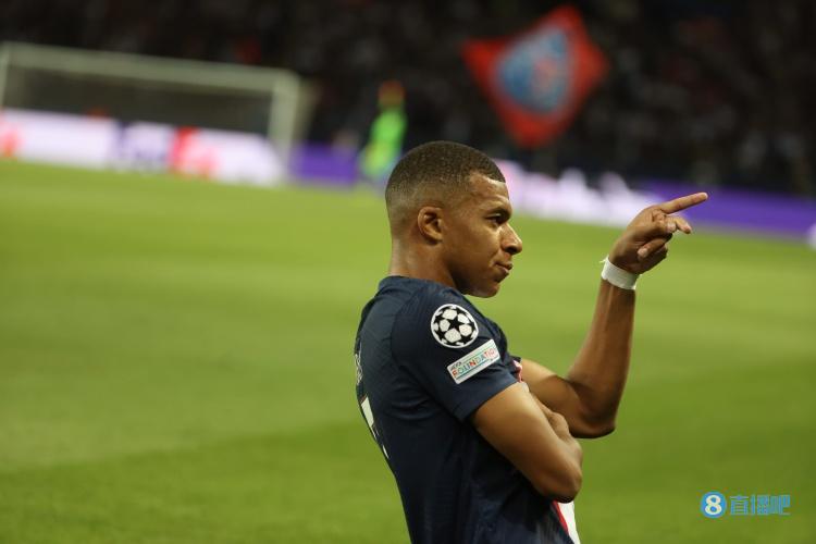 姆巴佩前12轮法甲13球,上位做到的巴黎球员是17/18赛季卡瓦尼