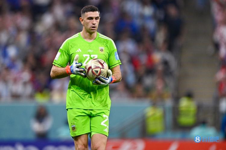 大马丁:世界杯决赛让我成为更好的门将,我非常尊重姆巴佩