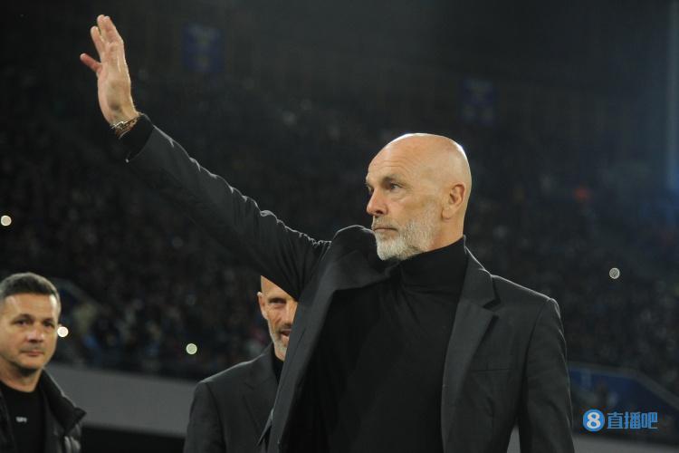 意媒:输给乌迪内斯后,皮奥利首次在米兰遭遇大规模嘘声