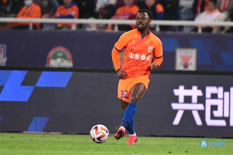 沪媒：泰山两主力对阵海港时染红停赛，多少影响到足协杯决赛走势