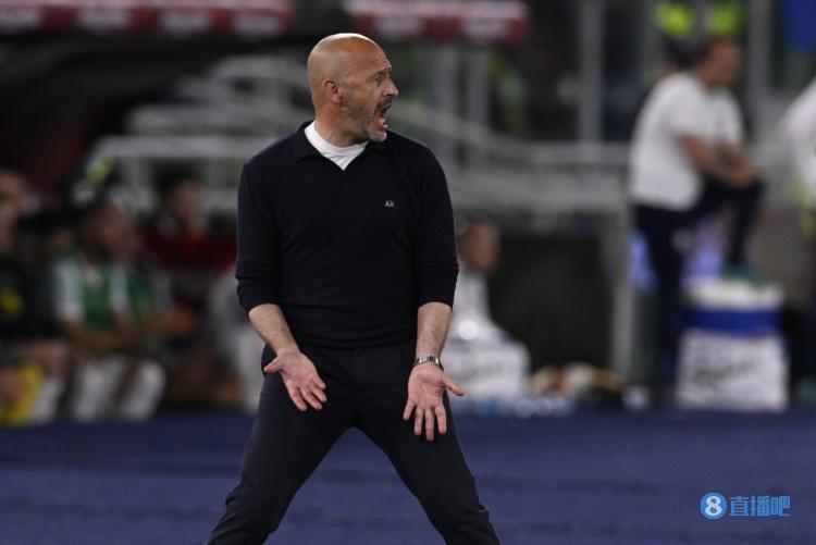 紫百合主帅:球员训练比比赛表现更好,我们机会很多但无法进球