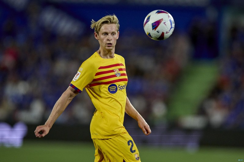 巴萨本轮客战巴列卡诺大名单:德容回归,特尔施特根缺席