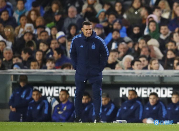 记者:斯卡洛尼将在周中欧战结束后公布新一期阿根廷大名单