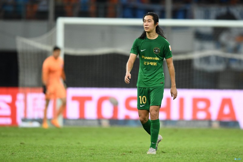 媒体人:李提香、张佳祺丢球次数都不少,这是国足不敢重用的原因