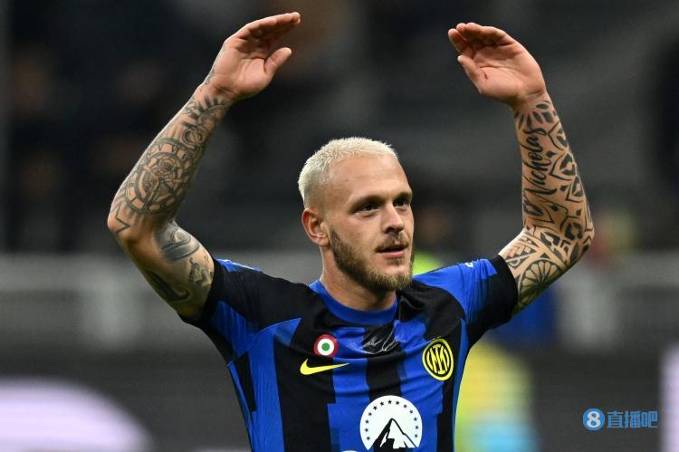 技惊四座神仙球!官方统计:迪马尔科超远吊射距离球门56米