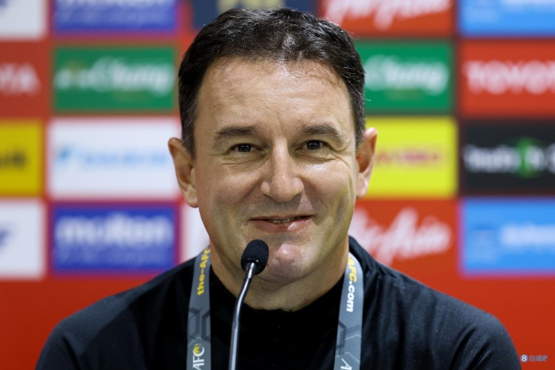 津媒:接下来四个月泰新两队会有变化,国足教练组必须保持警惕