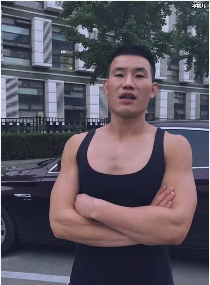 他因“嘎子”角色爆红,从演员变成网红,卖车抵债怎么回事